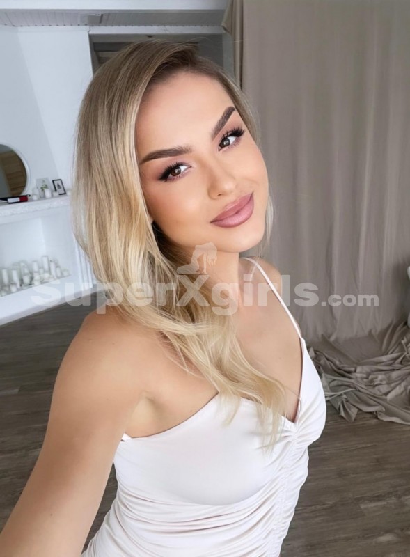 Kamila Escort in Dubai