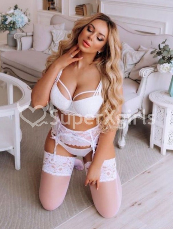 Ashley Escort in St Albans