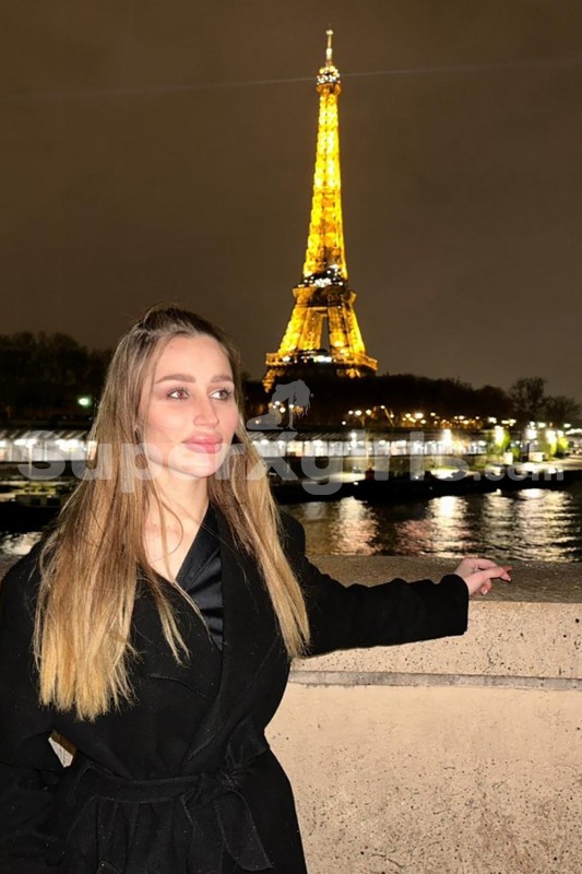 Lika Escort in Paris