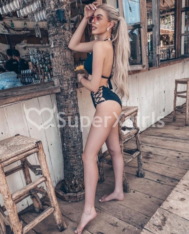 Alina Escort in Baku