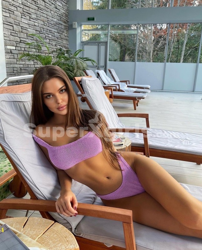 Angelina Escort in Dubai