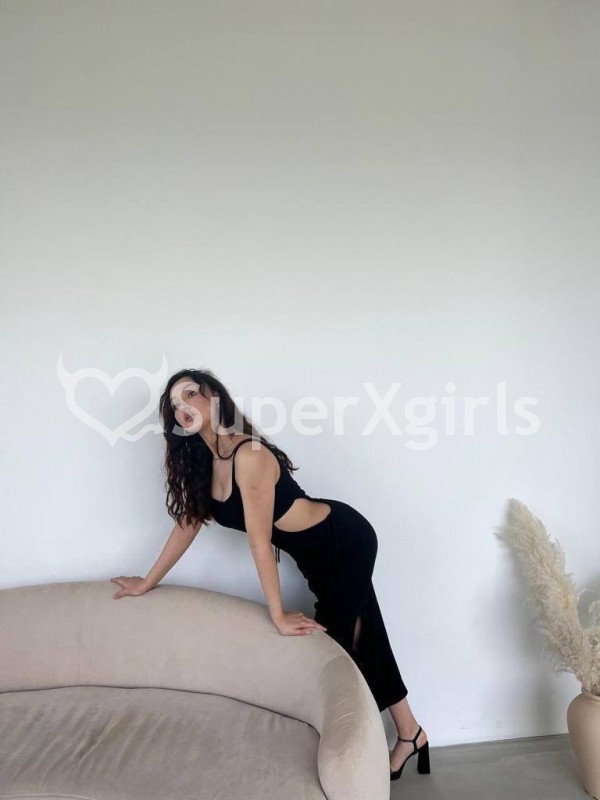 Alina Escort in Baku