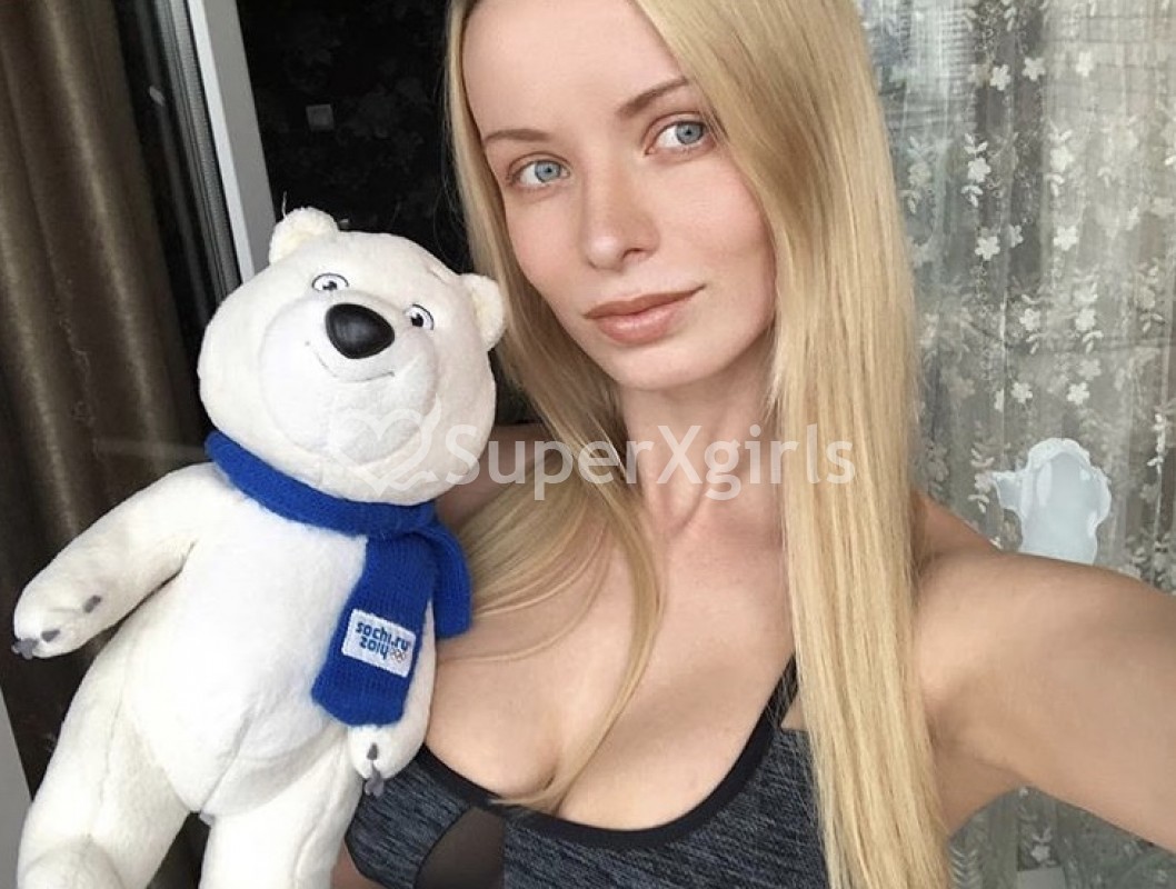 Emilie Escort in Milan