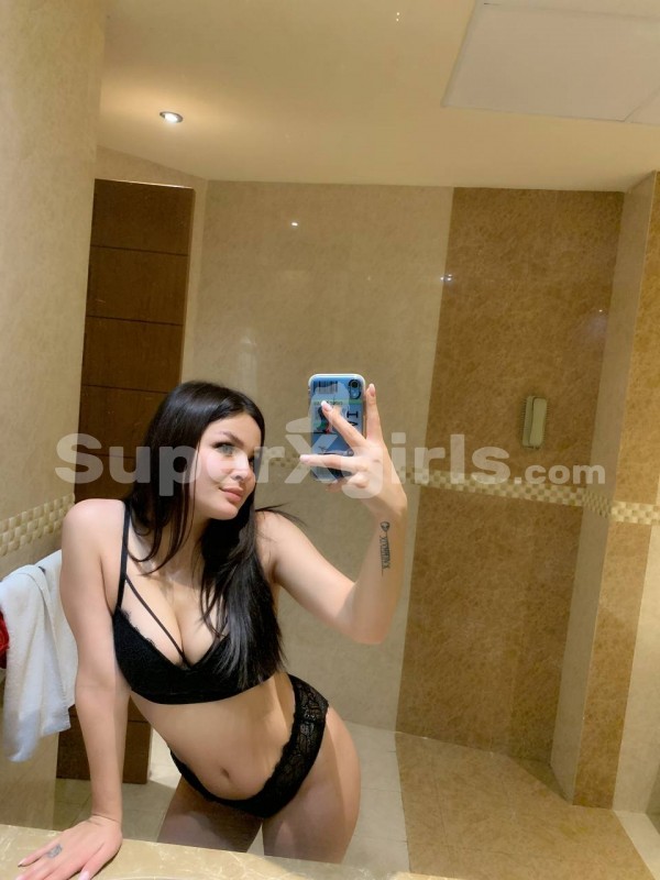 Zara Escort in Dubai