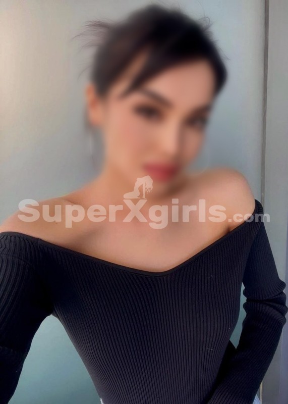 Naomi Escort Dubai