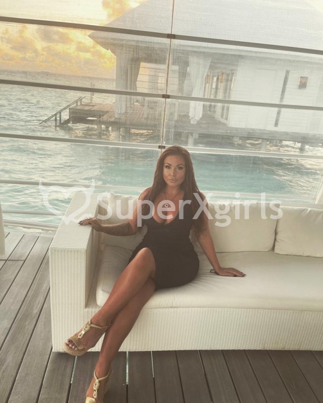 Melanie Escort in Athens