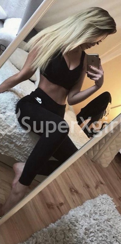 Blondie Escort in Essex