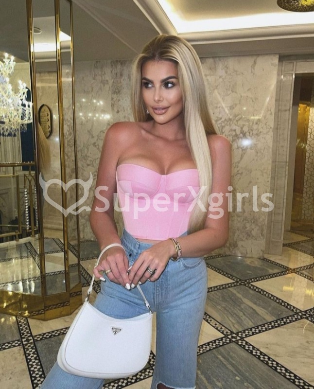 Alina Escort in Baku