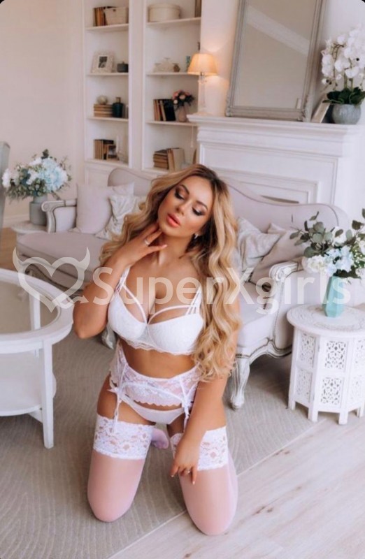 Ashley Escort in St Albans