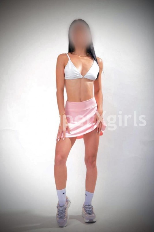 krisbel SEXY LITTLE ESCORT IN MEDELLÍN