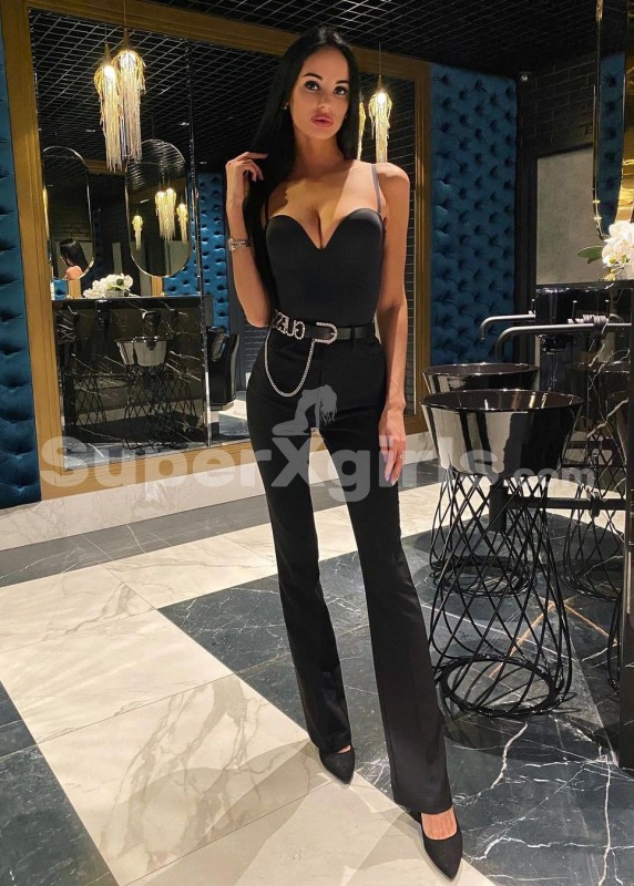 Mia Escort in Dubai