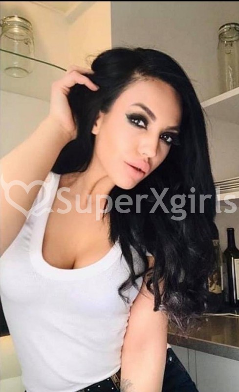 Mina Escort Berkshire