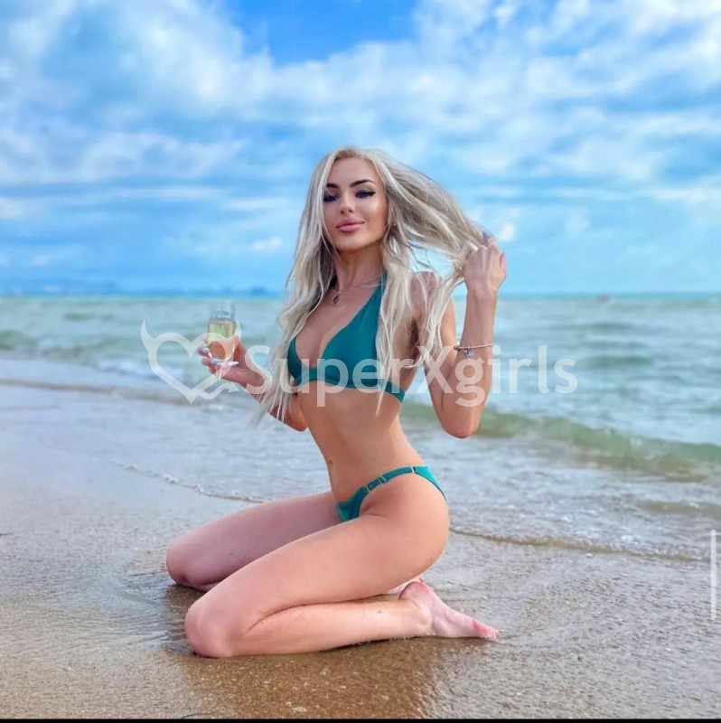 laura Escort Istanbul