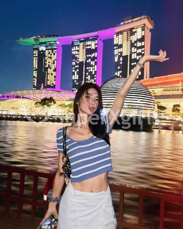 CANDY HOT KOREAN BEAUTY