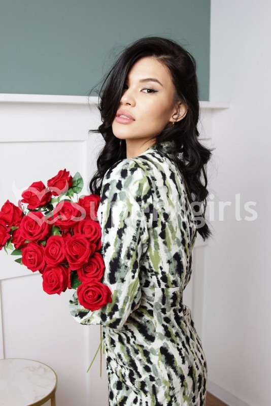 Violetta مرافقة موسكو