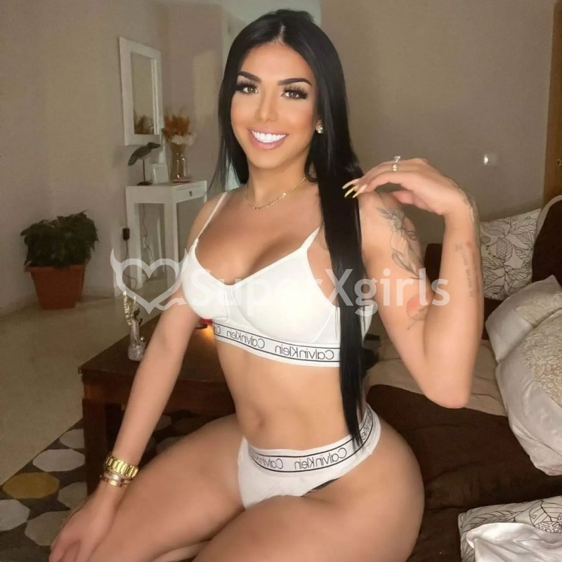 Crystal Sexy escort