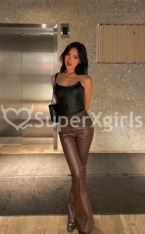 selin مرافقة إزميت