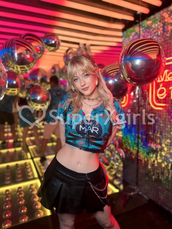 Alice Chicas Escorts Dubái