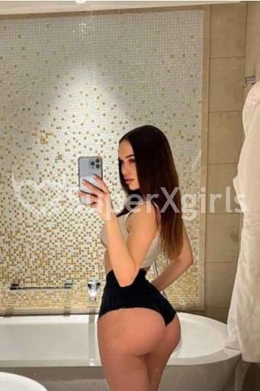 Tilda hộ tống Tách ra