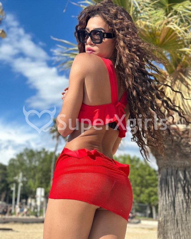 Julia Kayle Eskorte Mykonos