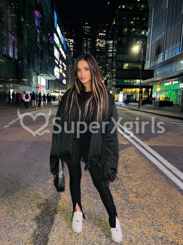 Elina Escorte Dubaï