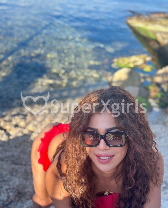 Julia Kayle Eskorte Mykonos