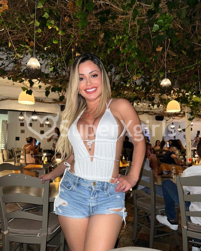 Nina Milano مرافقة مدريد