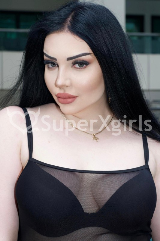 Amina ესკორტი დუბაი