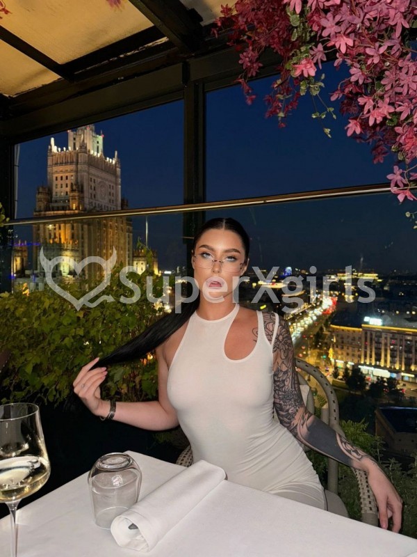 Aleks Escort Dubai