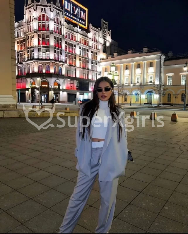 Elina Συνοδεία Ντουμπάι