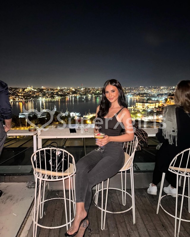 Simge Chicas Escorts Estambul